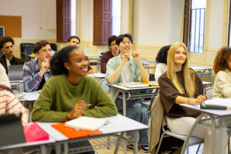 Intensive vs regular Spanish courses